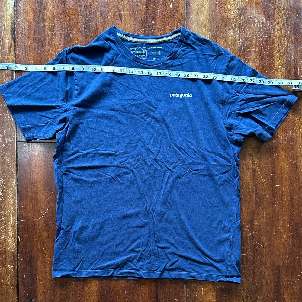Patagonia Men's Navy Short Sleeve Tee